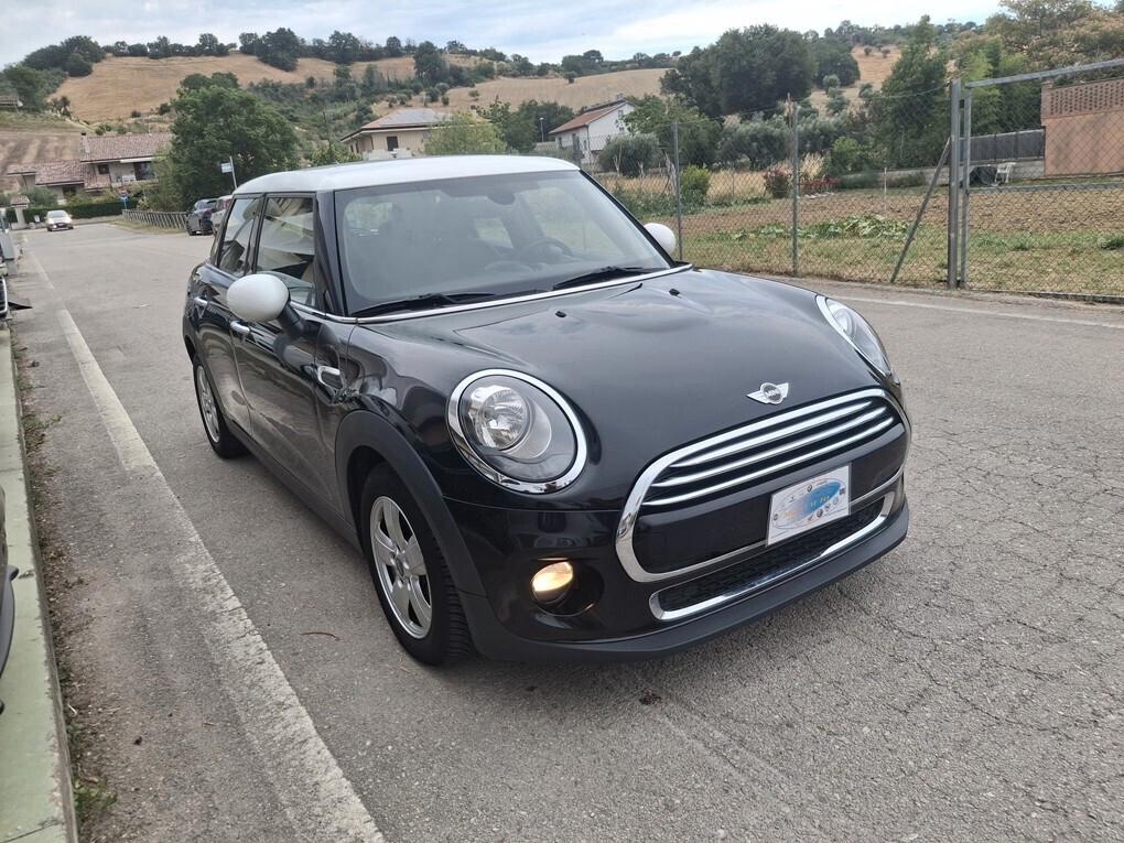 Mini Cooper D 5 porte - 2015