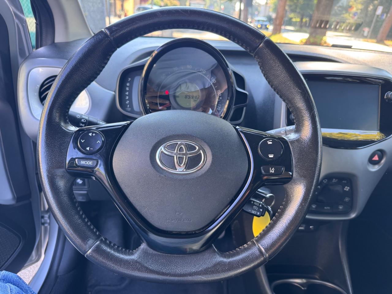 Toyota Aygo 1.0 VVT-i 72 CV 5 p x-cite garanzia 12 mesi
