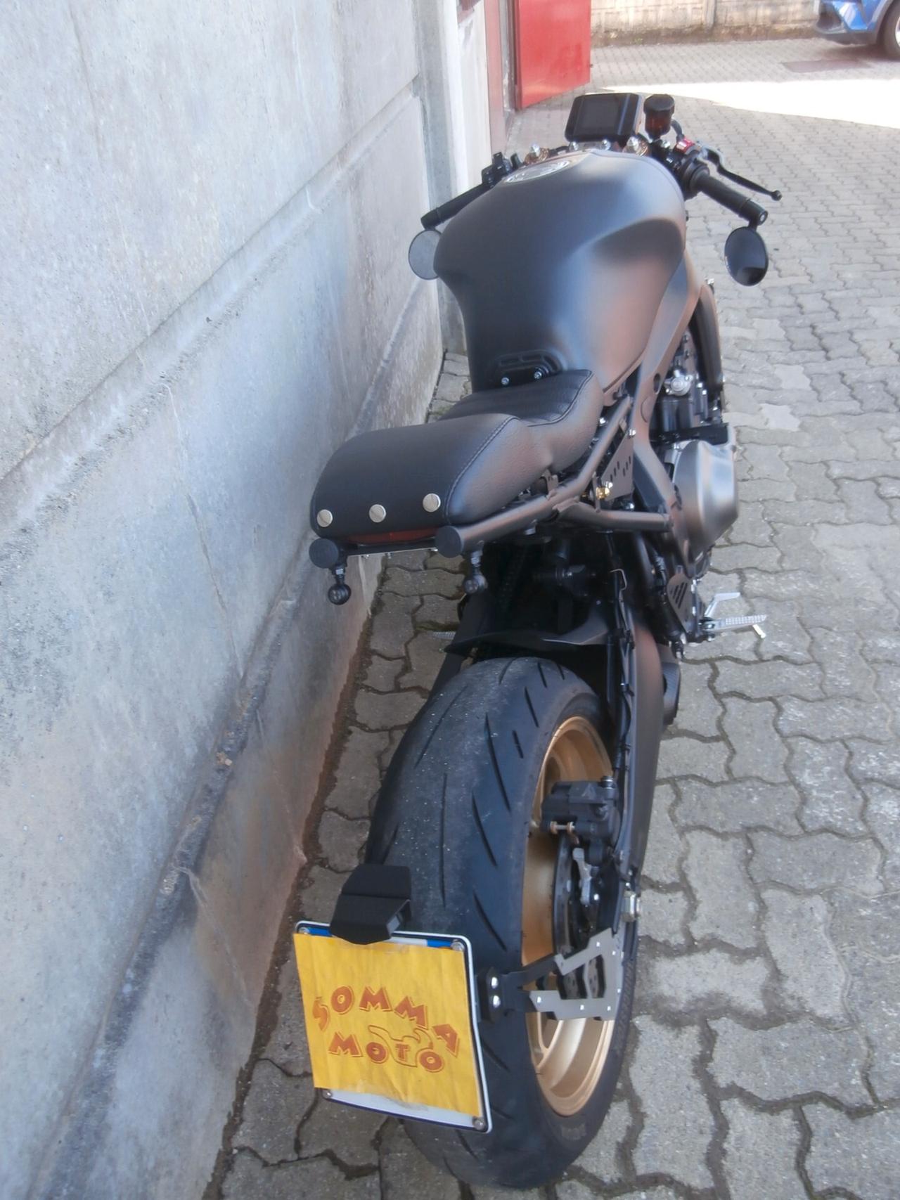 Yamaha XSR 900 (2022 - 24) del 2023 passaggio incluso.