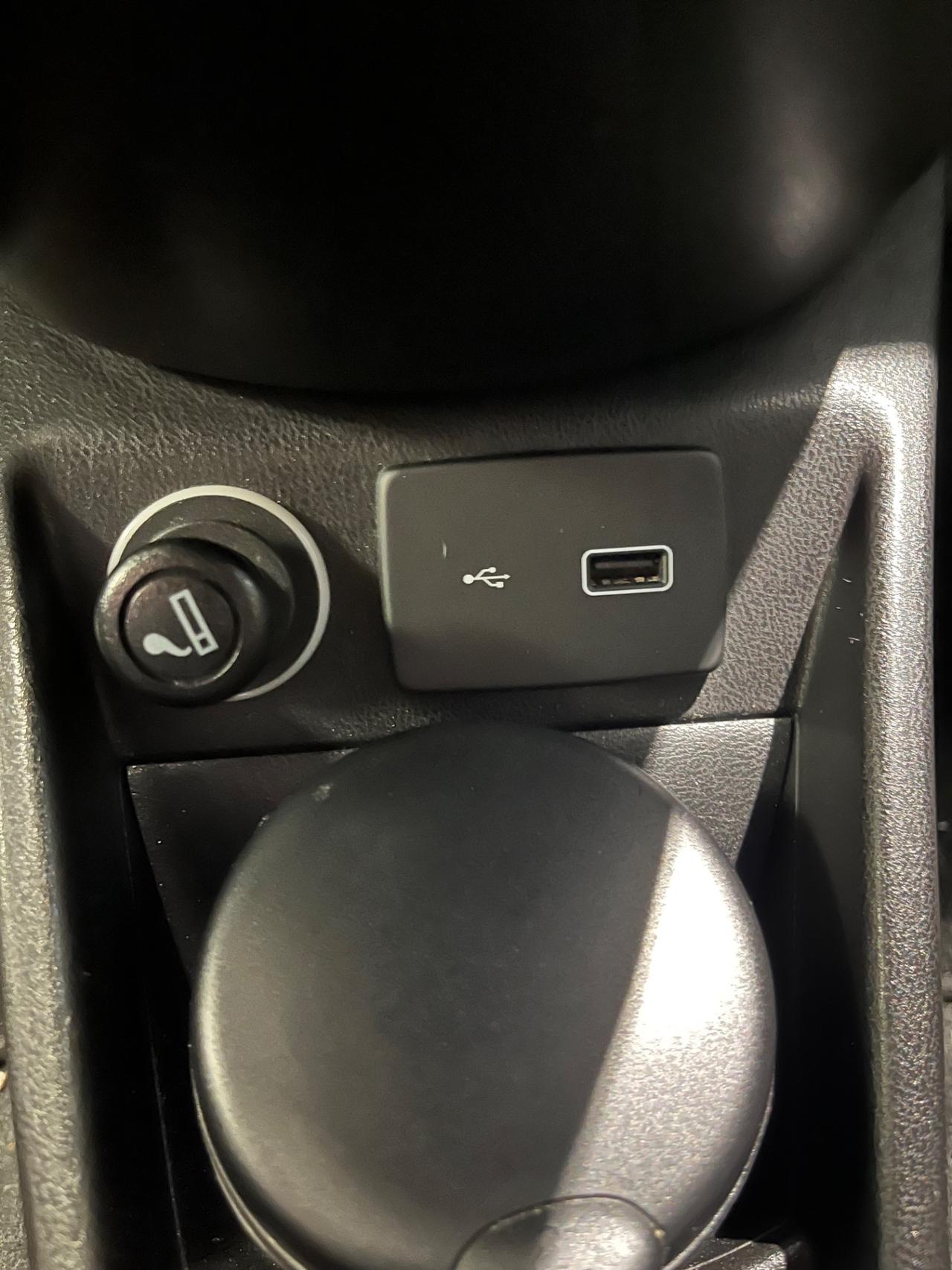 Lancia Ypsilon 1.2 69 CV 5 porte Black and Noir