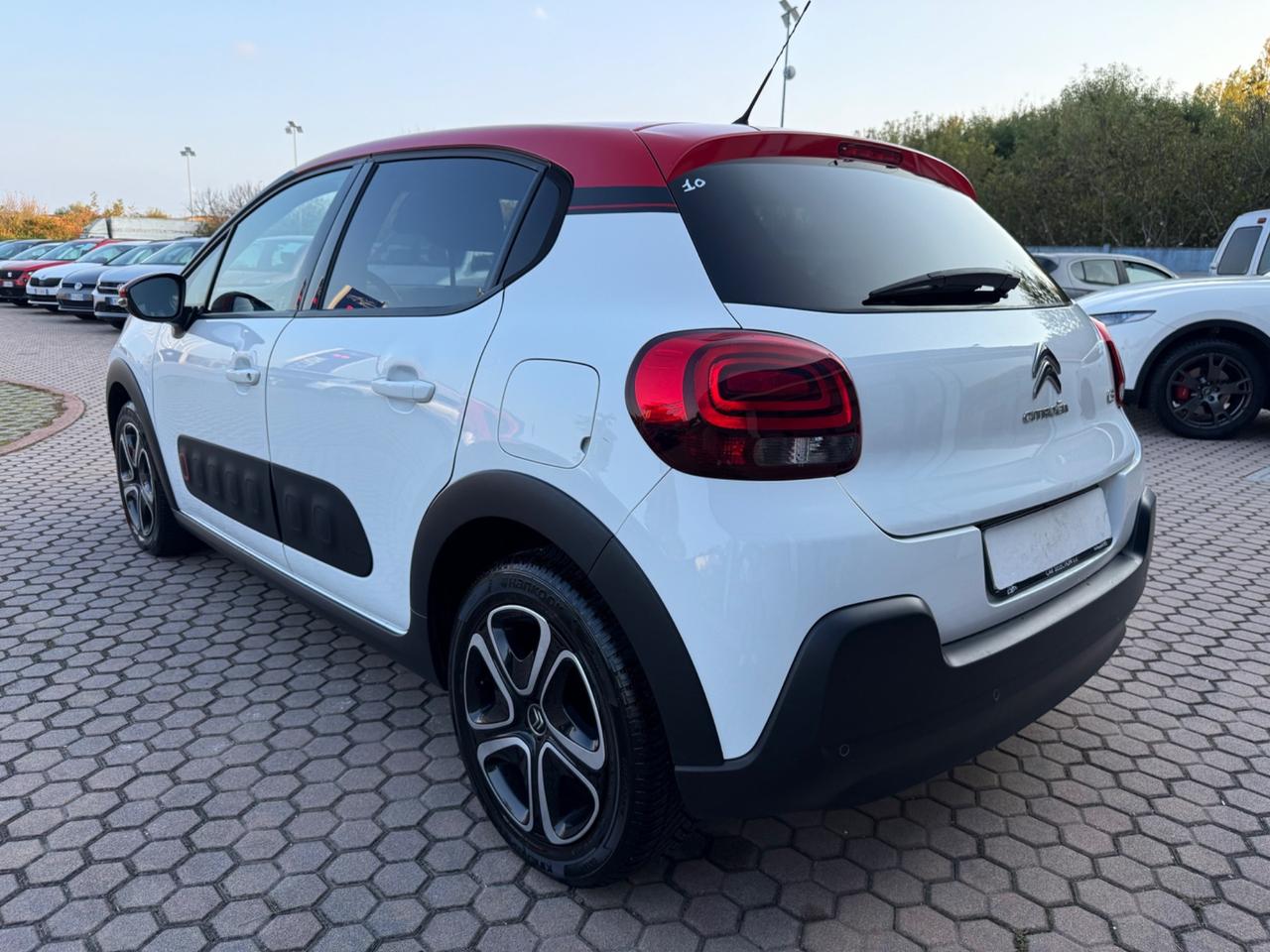 Citroen C3 PureTech 82 Shine OK NEOPATENTATI