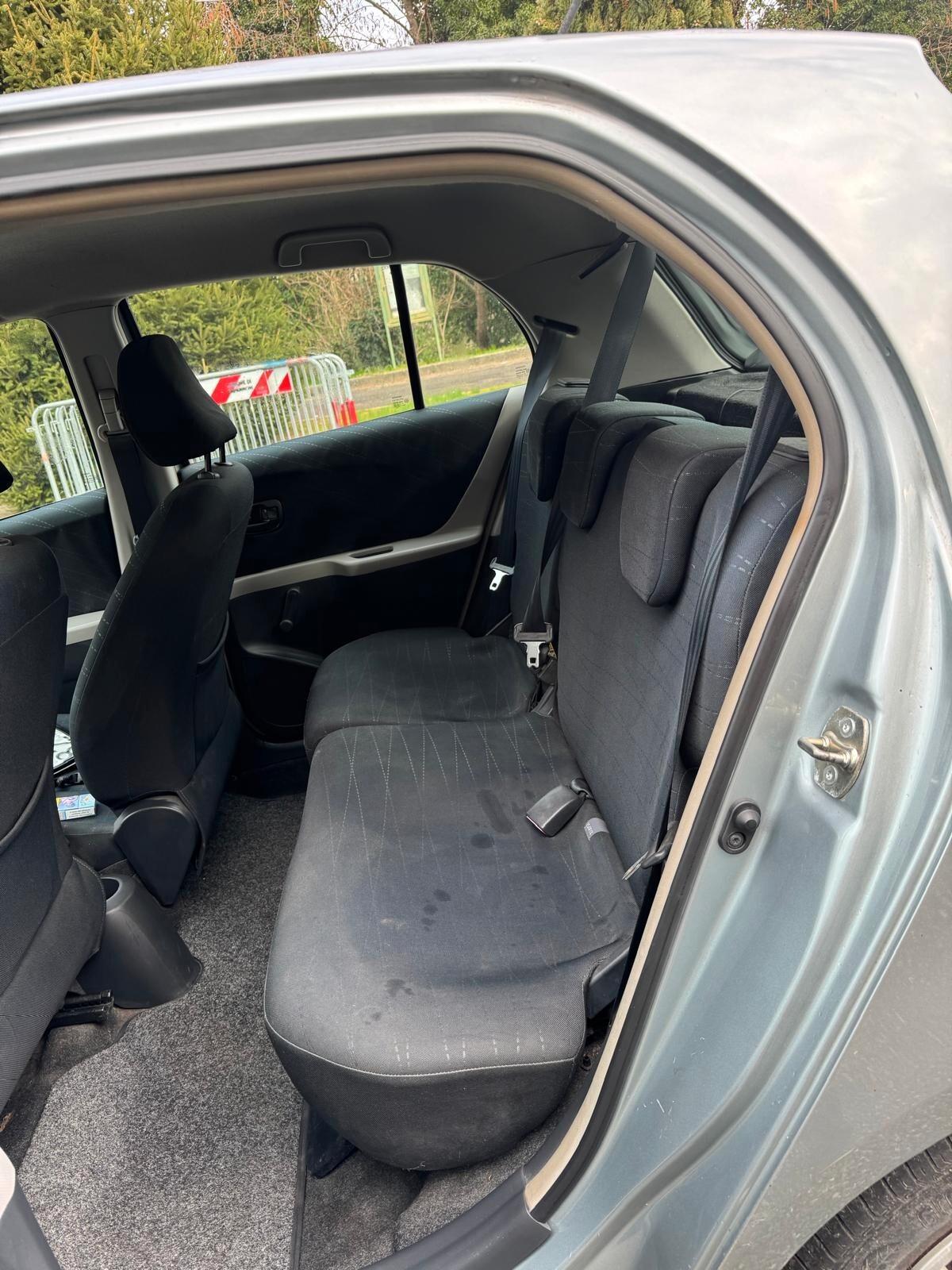 Toyota Yaris 1.0 5 porte Sol