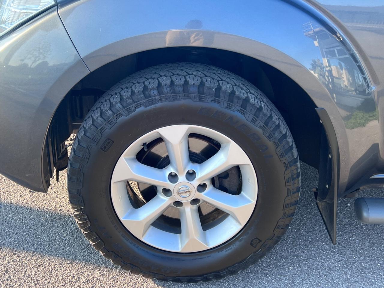 Nissan Navara 2.5 dCi 190CV 4 porte Double Cab LE Plus Restyling