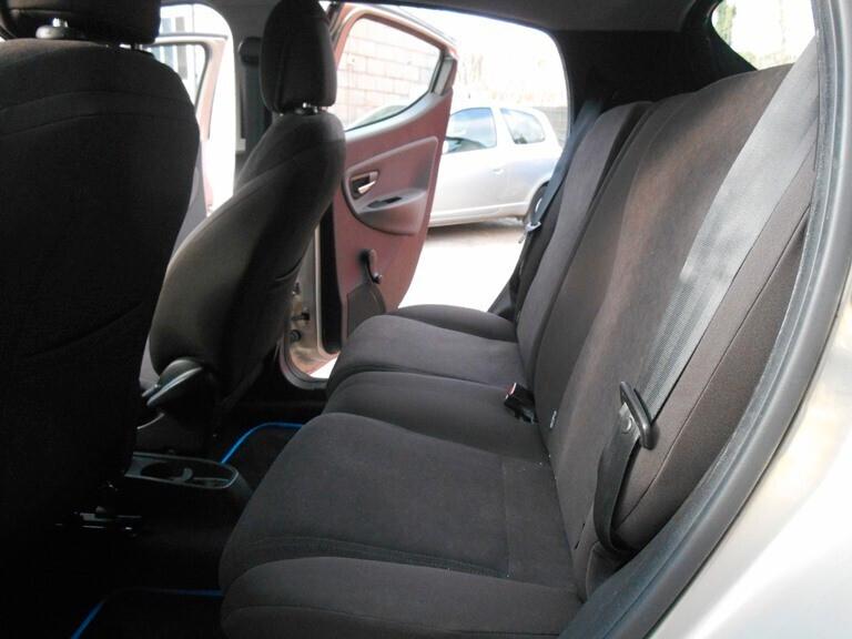 Lancia Ypsilon 0.9 TwinAir 85 CV 5 porte Metano Ecochic Gold