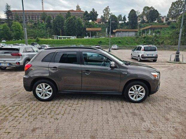 Mitsubishi ASX mitzubischi asx 4x4 '2011