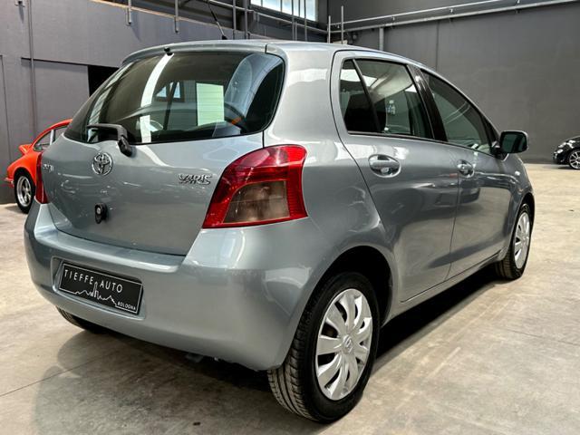 TOYOTA Yaris 1.3 5 porte Sol