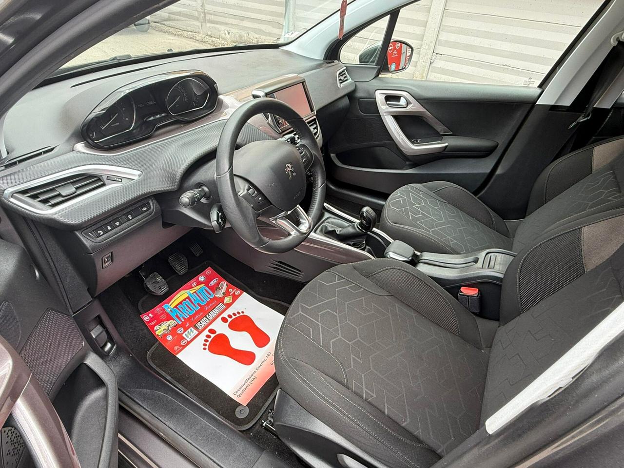Peugeot 2008 1.6 e-HDi 92cv Urban Cross - 2014