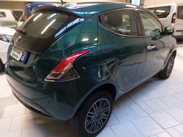 Lancia Ypsilon 0.9 TwinAir 5 porte Metano Ecochic Gold Euro6