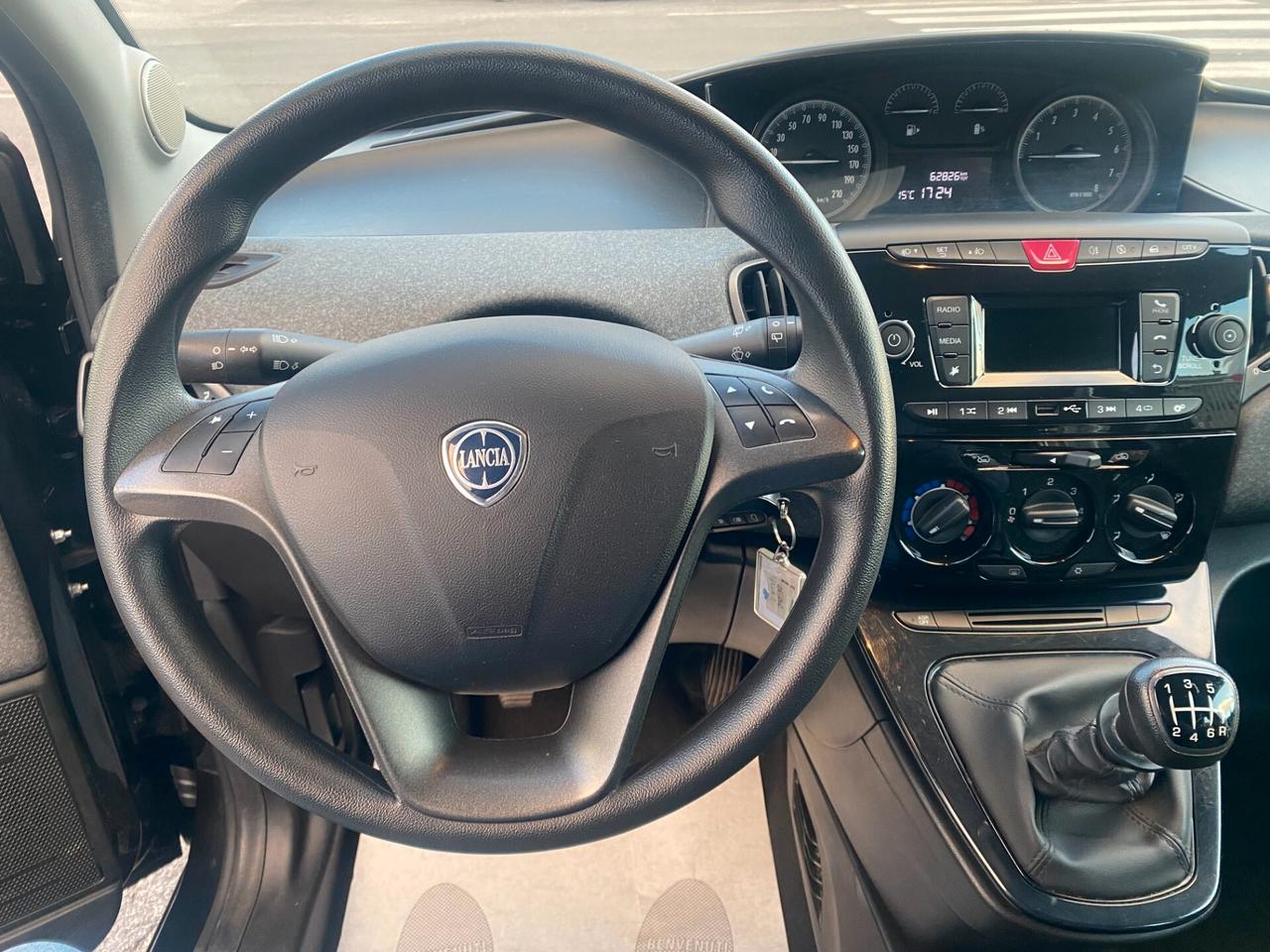 LANCIA Ypsilon 1.0 Hybrid 5posti Silver-PDC Posteriori