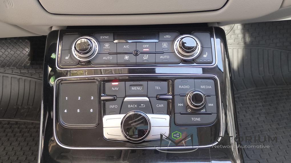 Audi A8 3.0 TDI 250 CV clean diesel quattro tiptronic