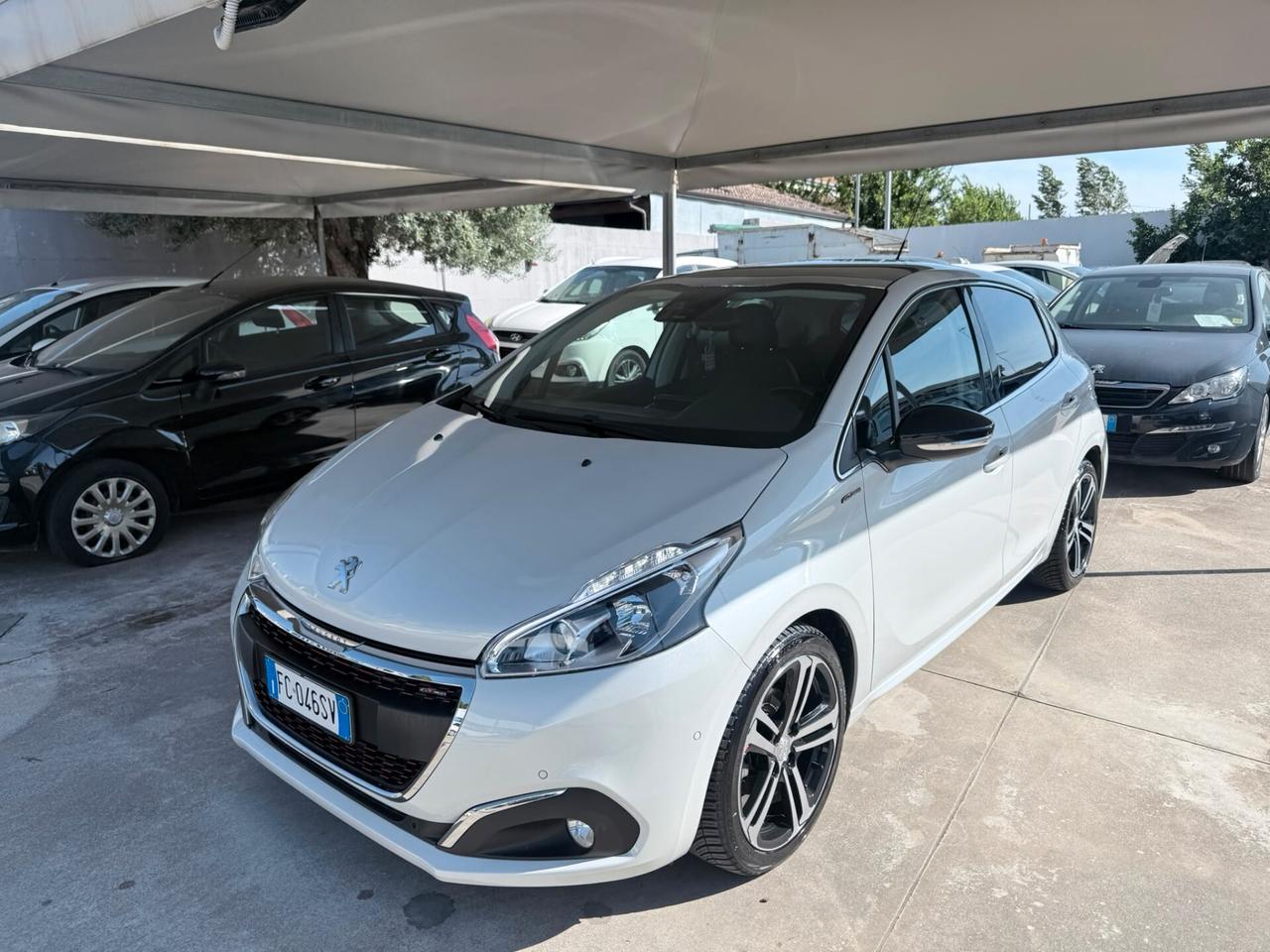 Peugeot 208 PureTech Turbo 110 EAT6 S&S 5 porte GT Line