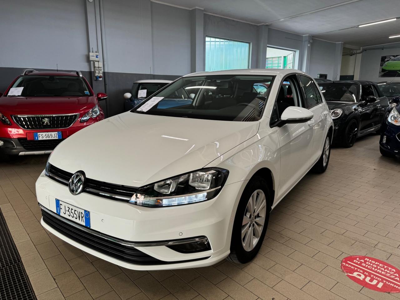 Volkswagen Golf 1.0 TSI 110 CV 5p. Business BlueMotion Technology