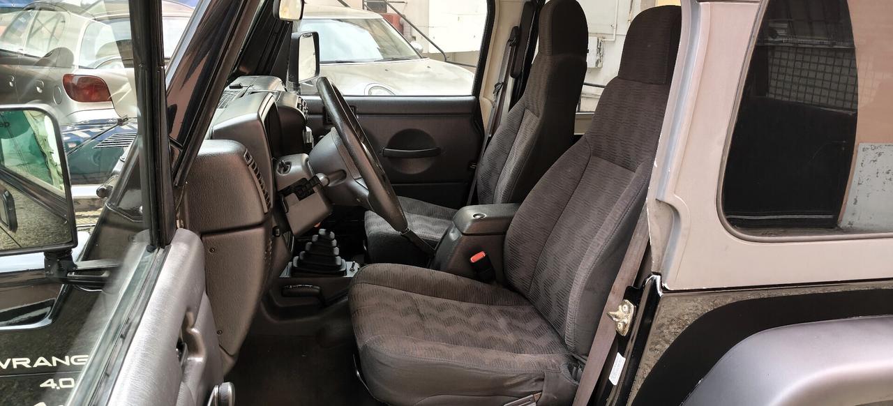 Jeep Wrangler 4.0 Sport ASI 4 posti