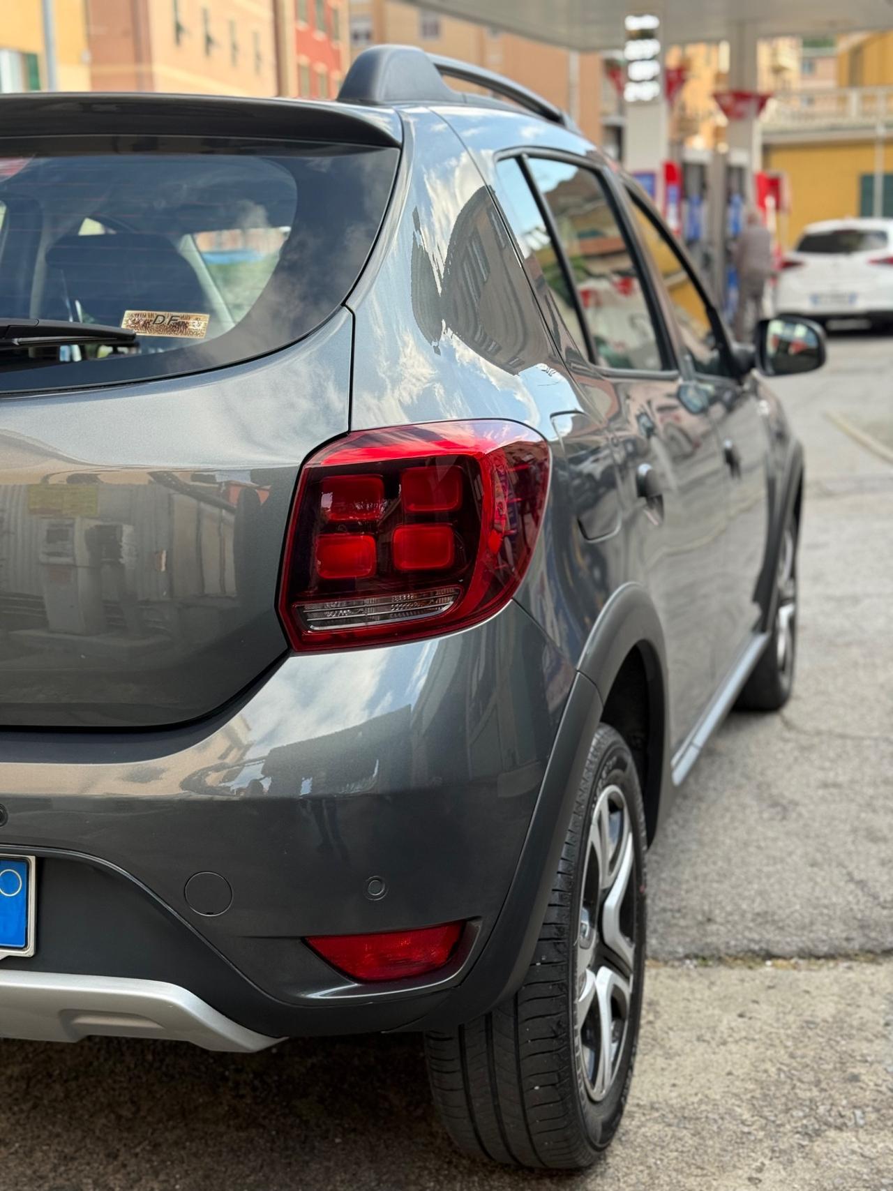Dacia Sandero Stepway 1.5 dCi 8V 90CV Start&Stop con soli 18.000km