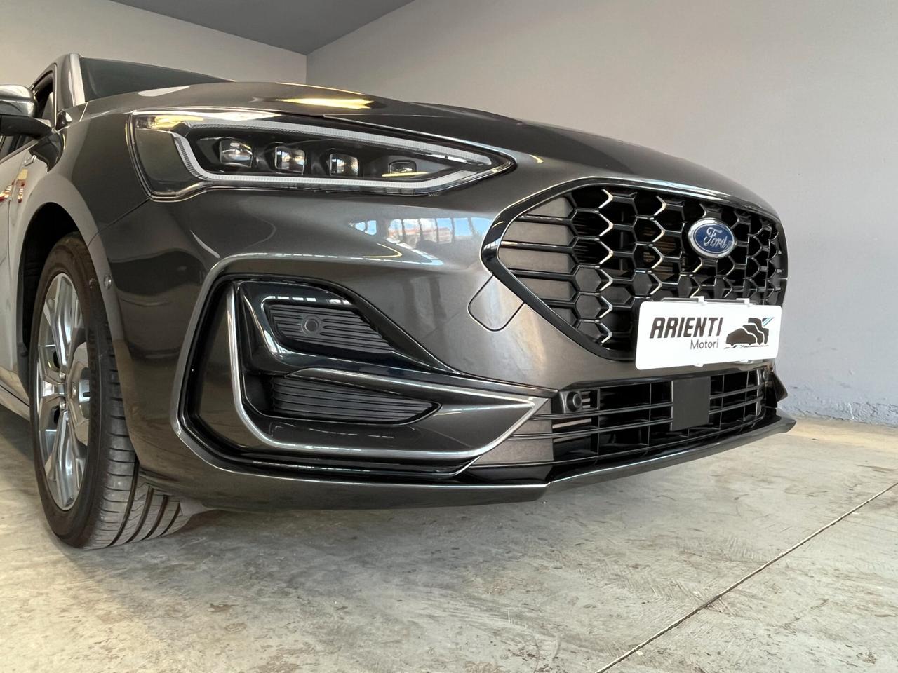 Ford Focus 1.0cc HYBRID 125cv ST-LINE C/AUTOMATICO