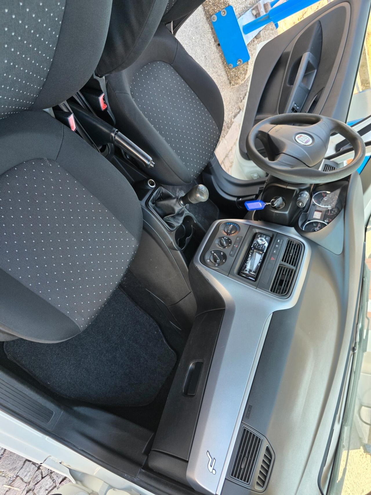 Fiat Grande Punto 1.3 MJT 75 CV 5 porte Autocarro 4posti Van