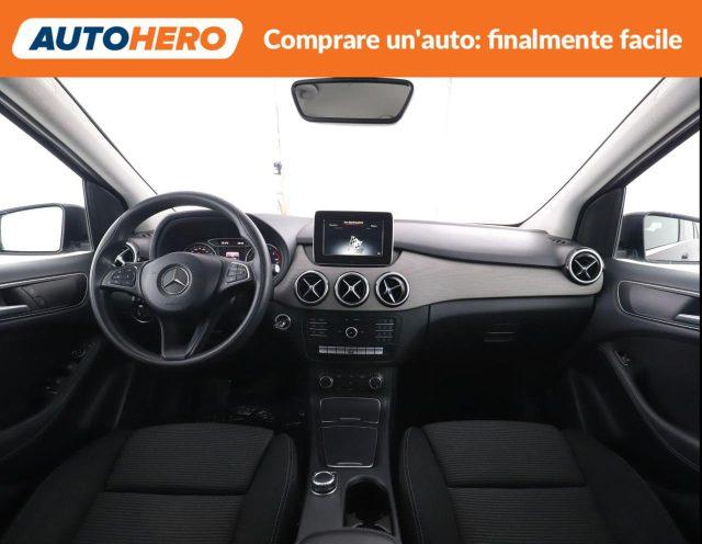 MERCEDES-BENZ B 180 d Automatic Business