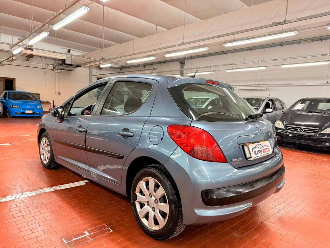 Peugeot 207 1.4 HDi 70CV 5p. Ok Neopatentati