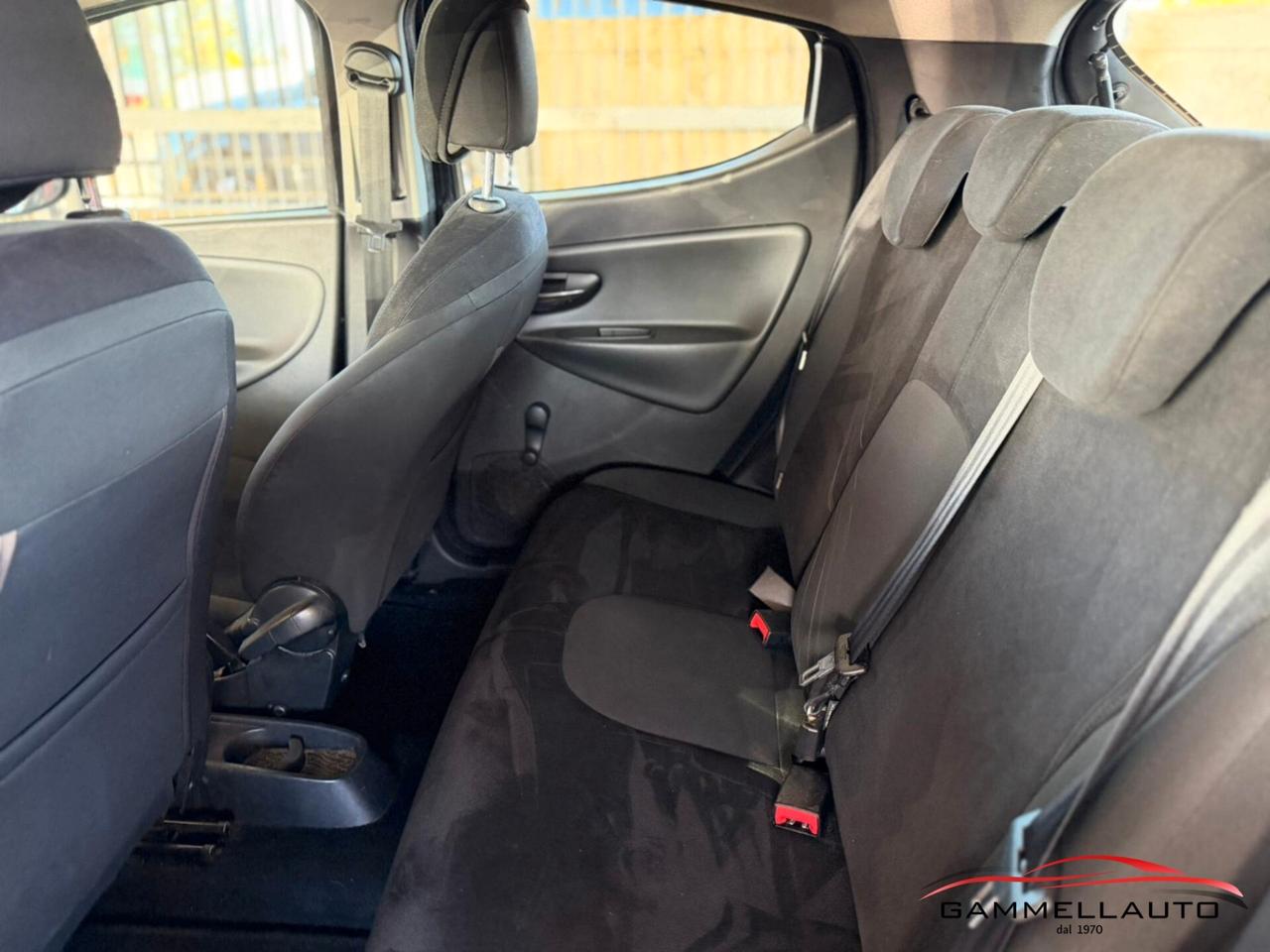 Lancia Ypsilon 1.2 Silver 69CV