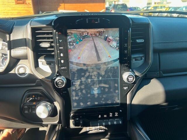 Dodge RAM 1500 Crew Cab 5.7 V8 Hemi 4x4 Sport