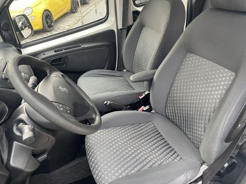 Peugeot Bipper Bipper Tepee 1.3 hdi Outdoor c/reg.vel. (s&s) 75cv AUTOCARRO