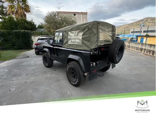 Land Rover DEFENDER SOFTTOP 90 2.5 4WD