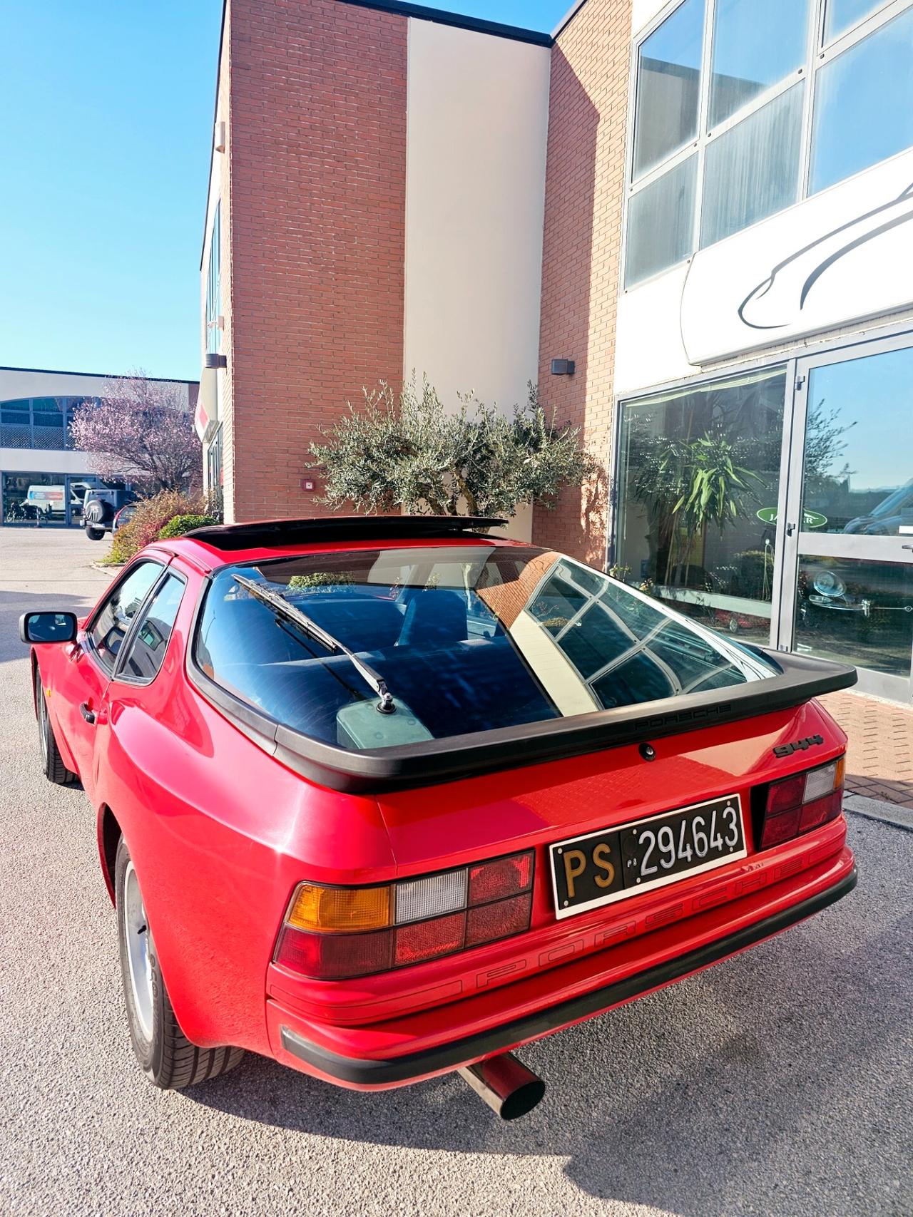 Porsche 944 Porsche