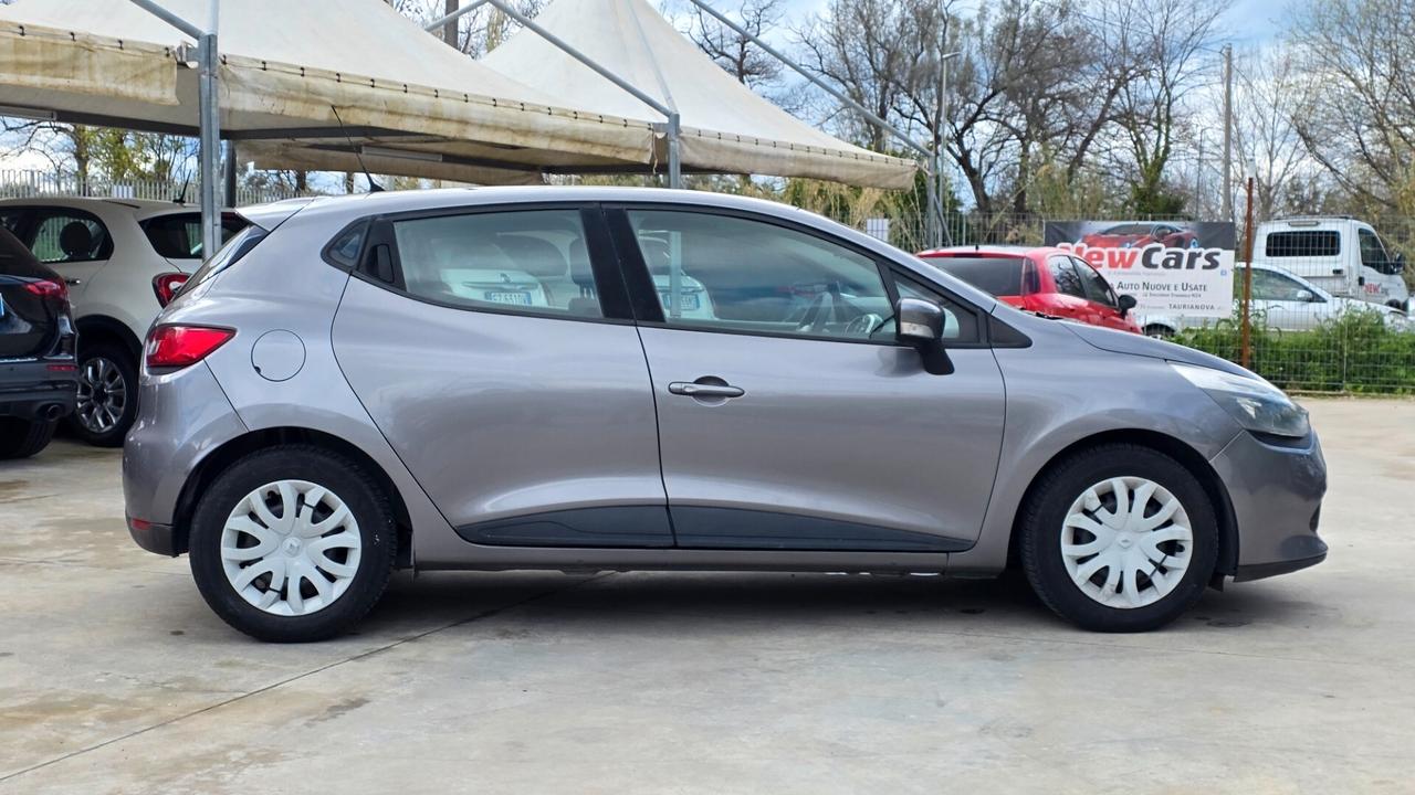 Renault Clio 1.2 75CV GPL 5 porte Costume National