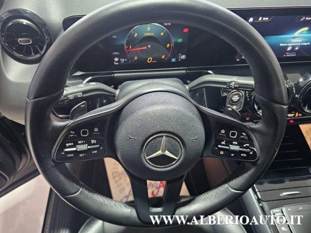 MERCEDES-BENZ GLA 200 d Automatic Business