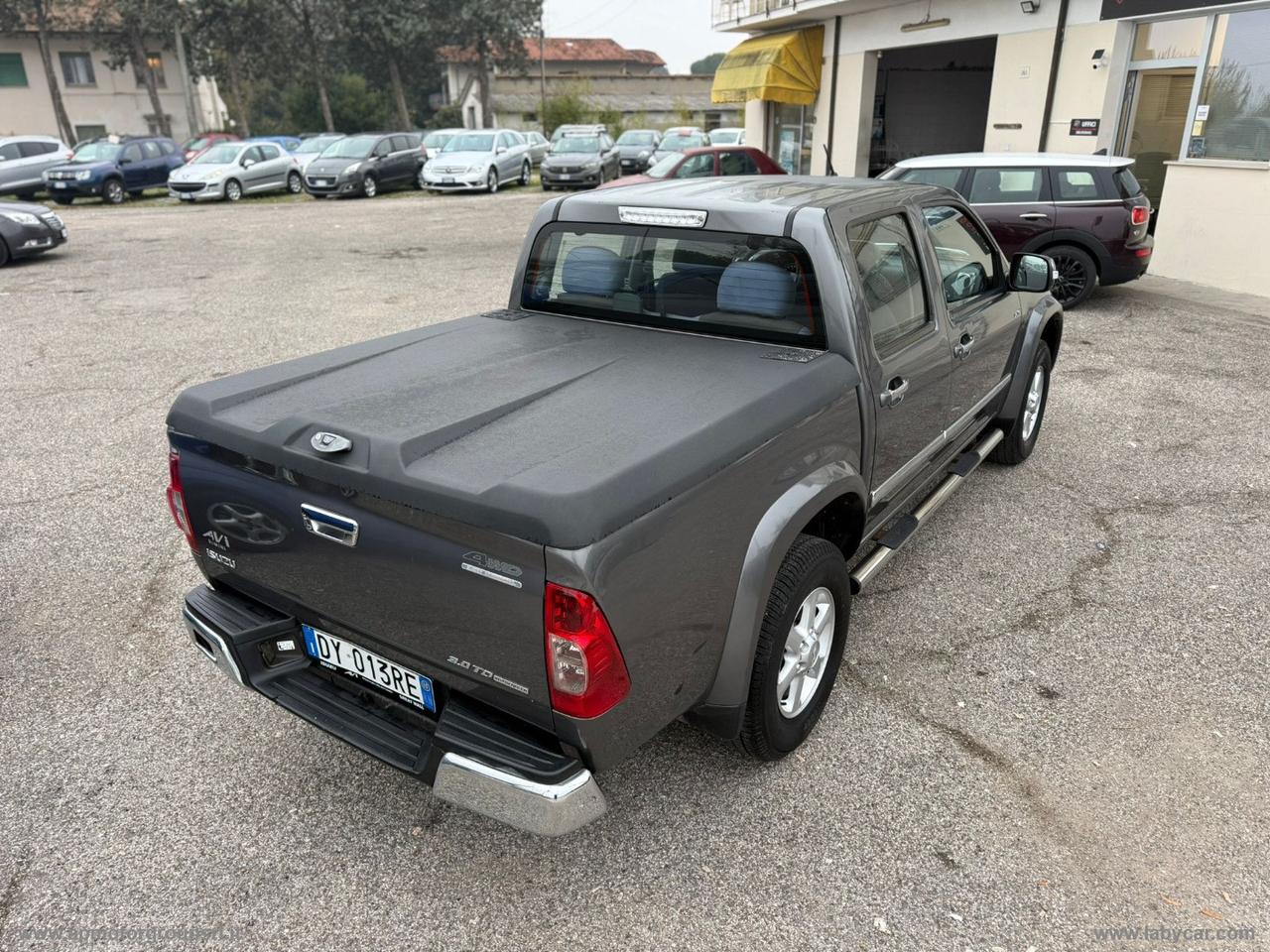 ISUZU D-Max 3.0 TD CAT CREW CAB 4WD PUP.LS AUT.