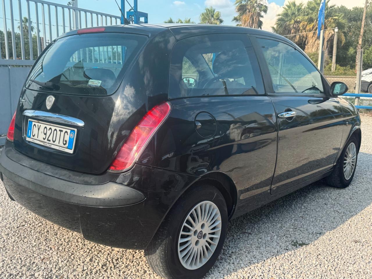 Lancia Ypsilon 1.2 Oro GPL clima idroguida