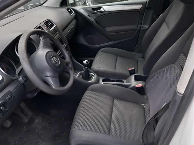 VOLKSWAGEN Golf Business 1.6 TDI 5p. Highline iniettori da fare