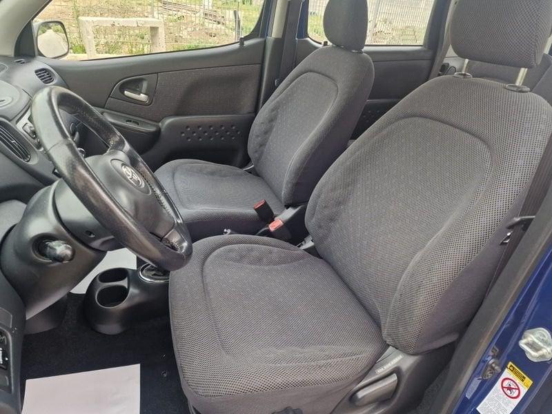 Toyota Yaris Verso 1.3i '03 GPL INCLUSO
