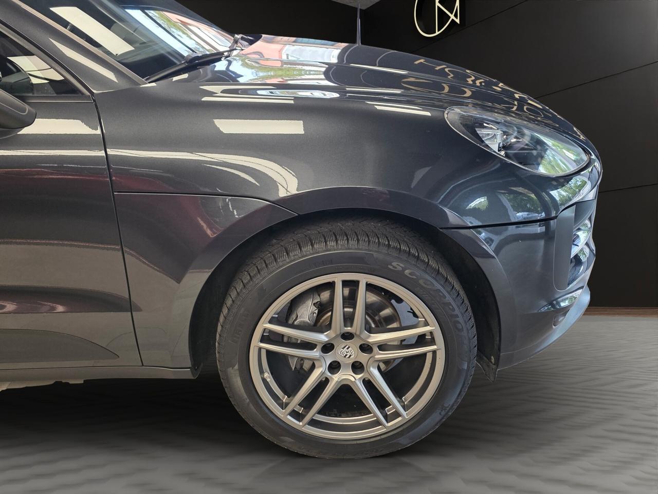 Porsche Macan 2.0 245cv pdk