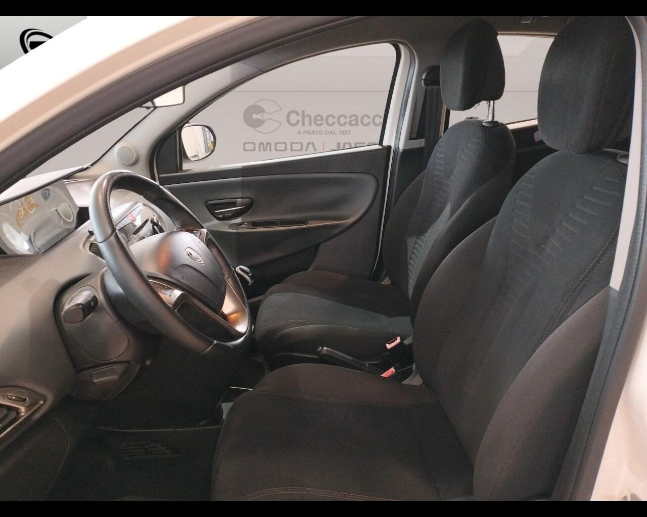 LANCIA Ypsilon 3ª serie Ypsilon 1.2 69 CV 5 po...