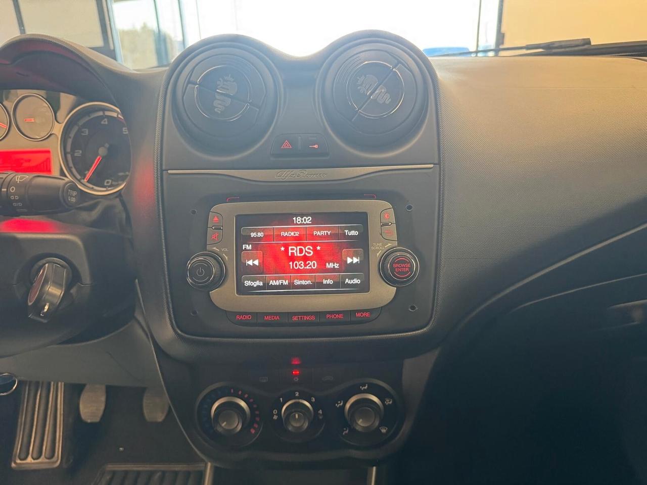 Alfa Romeo MiTo 1.3 JTDm 85 CV per neopatentati