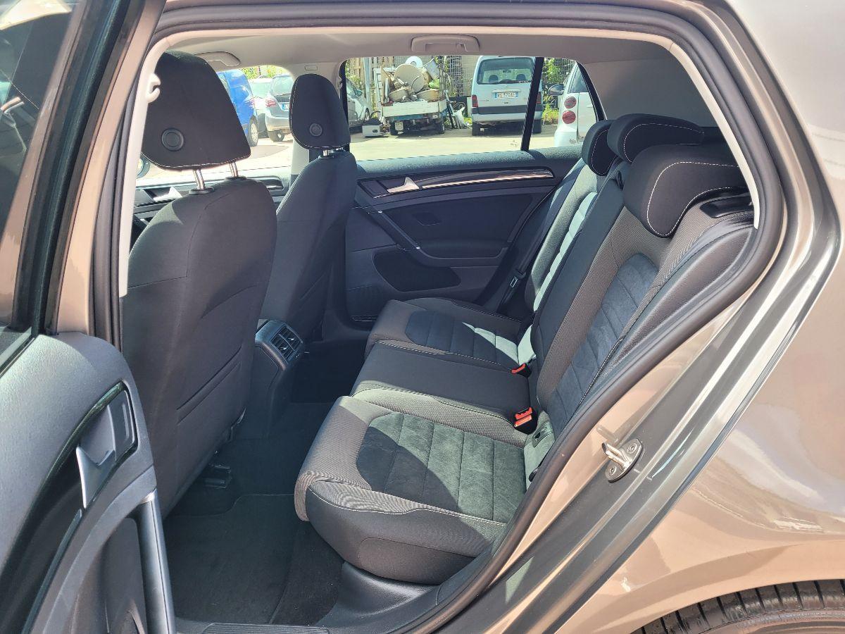 VOLKSWAGEN - Golf - 1.6 TDI 110 DSG 5p. Exec 4 Free BMT