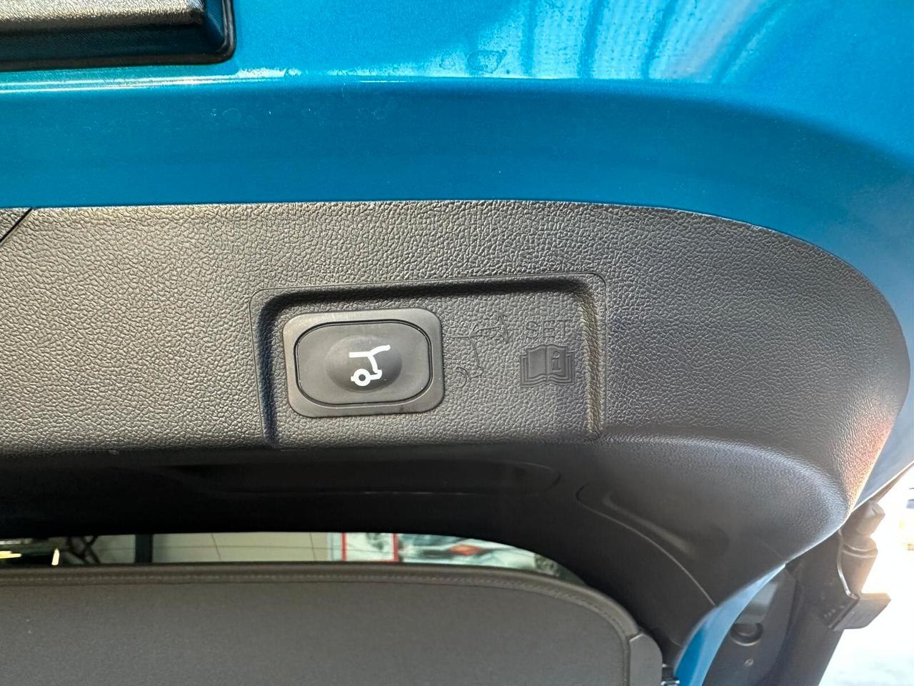 Ford Puma Gen-E 43 kWh