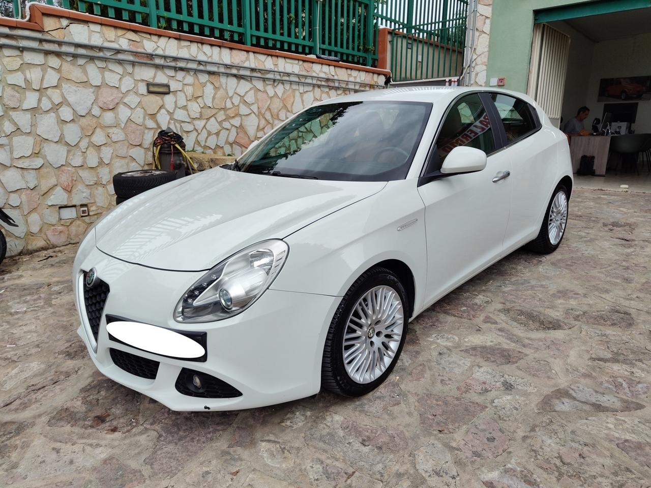 Alfa Romeo Giulietta 1.6 JTDm-2 105 CV Exclusive
