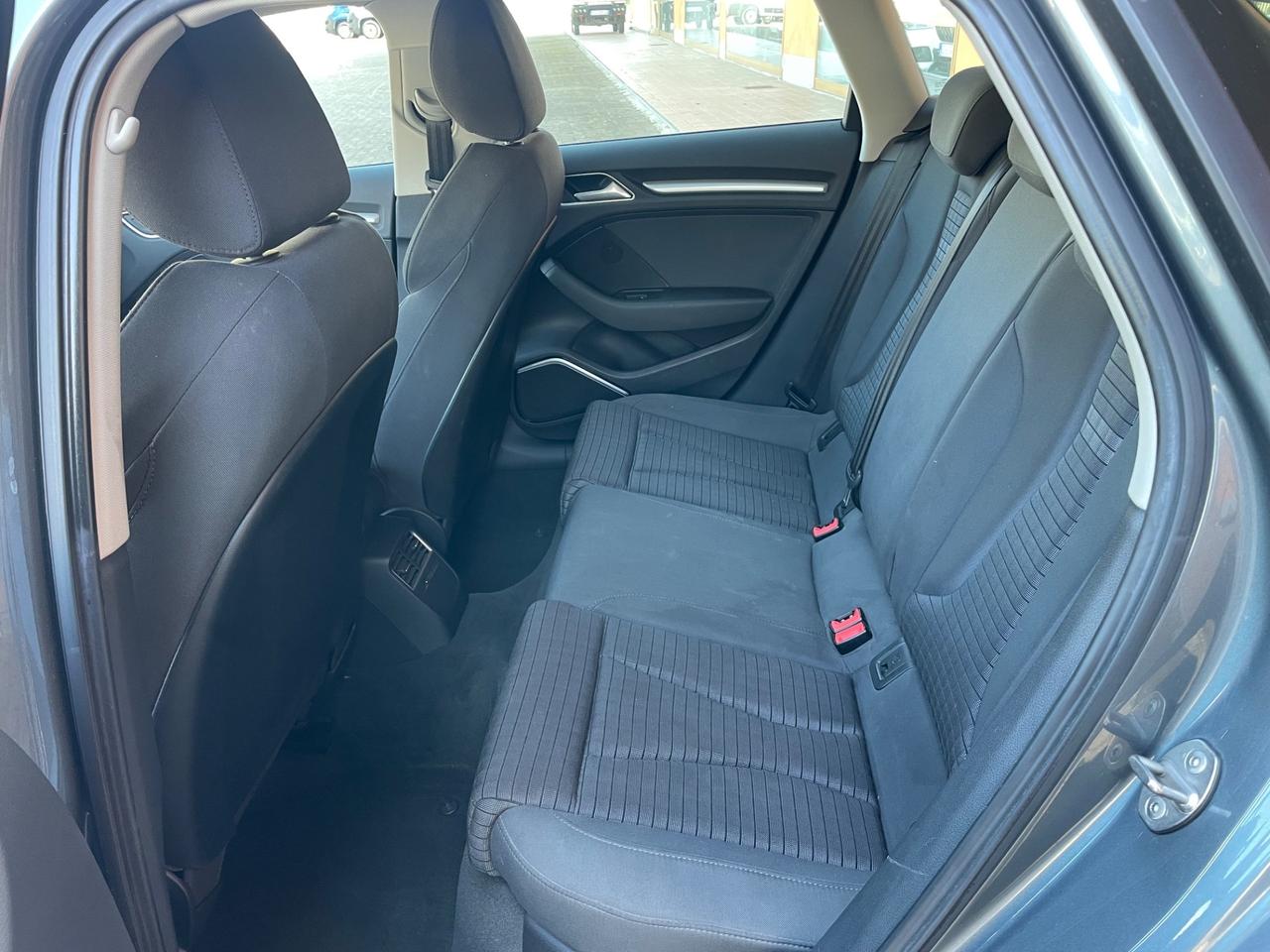 Audi A3 SPB 2.0 TDI 150 CV quattro Ambition Edition