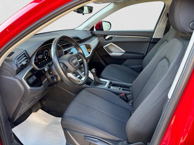 AUDI Q3 35 TDI S tronic Business