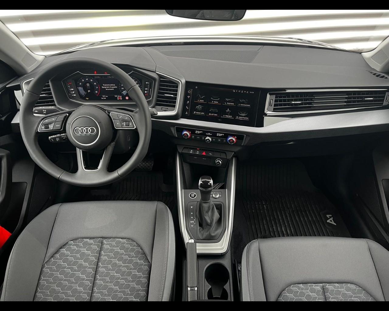 AUDI A1 SPORTBACK 30 TFSI S -TRONIC S-LINE EDITION