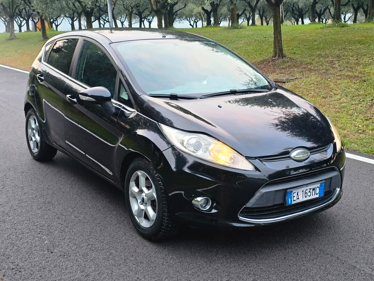 Ford Fiesta 1.4 BNZ-GPL UNICO PROPRIETARIO ANNO 12/2009