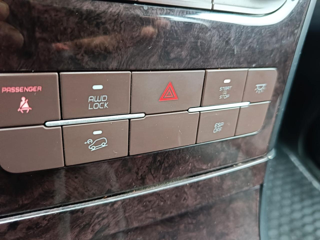 Mahindra XUV500 2.2 16V AWD W6