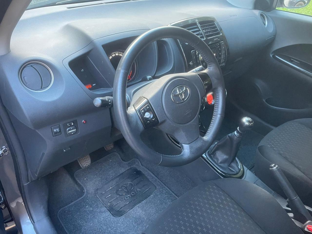 TOYOTA URBAN CRUISER 4x4 1.4 D-4D 90CV 6M EURO 5 KM 77000