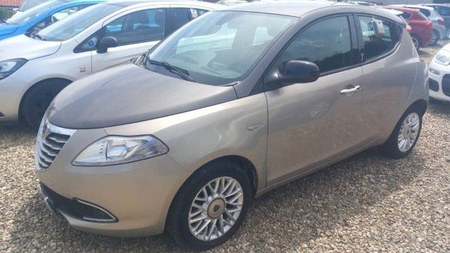 Lancia Ypsilon 1.2 8v Gold 69cv