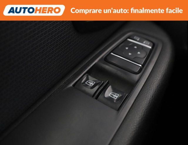 RENAULT Clio 1.2 75CV 5 porte Life