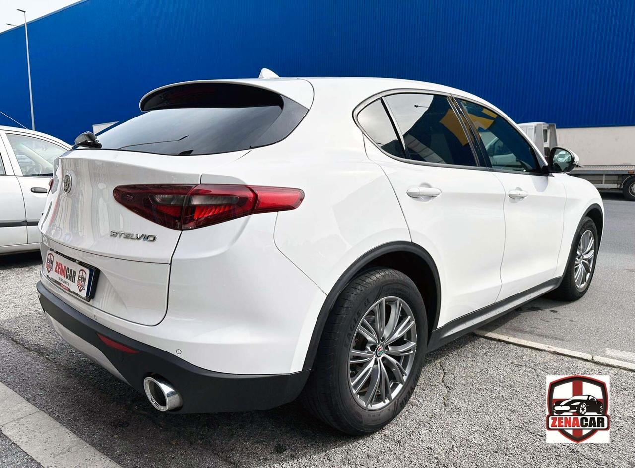 Alfa Romeo Stelvio 2.2 Turbodiesel 160 CV AT8 RWD Business