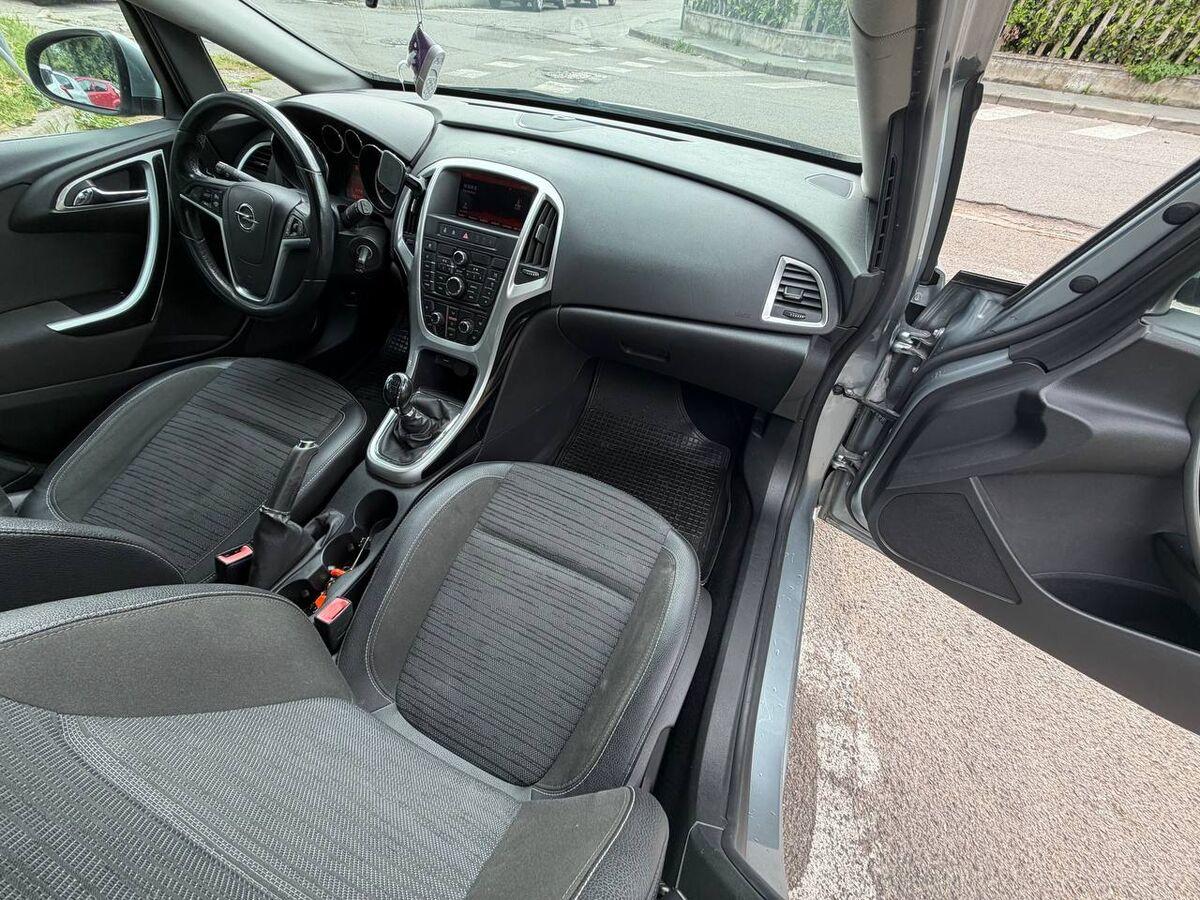 Opel Astra 1.7 cdti Cosmo 110cv