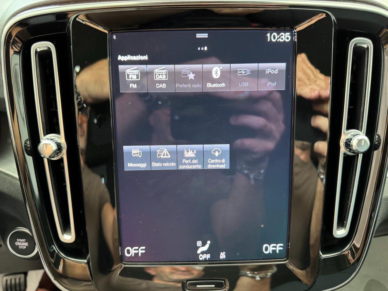 Volvo XC40 1.5 t2 Momentum Uniprop Stupenda